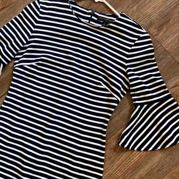 Banana Republic Dresses & Skirts - Banana Republic Navy Striped Dress 3/4 Flare Sleeve Excellent Condition